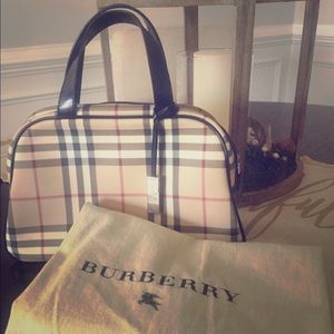 100% Authentic Burberry handbag